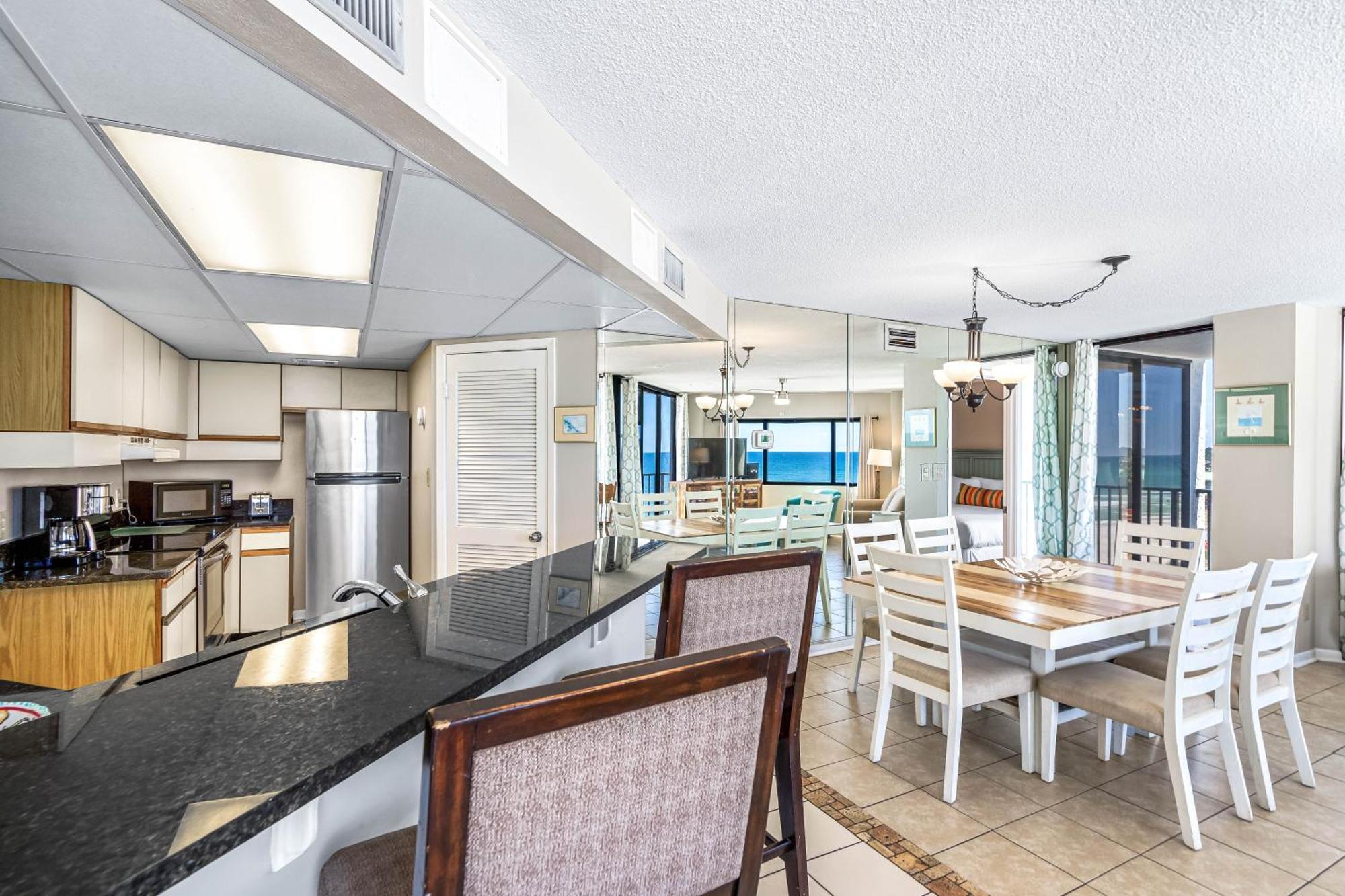 Aquavista Beach Resort By Sand Seeker Vacations Panama City Beach Bilik gambar