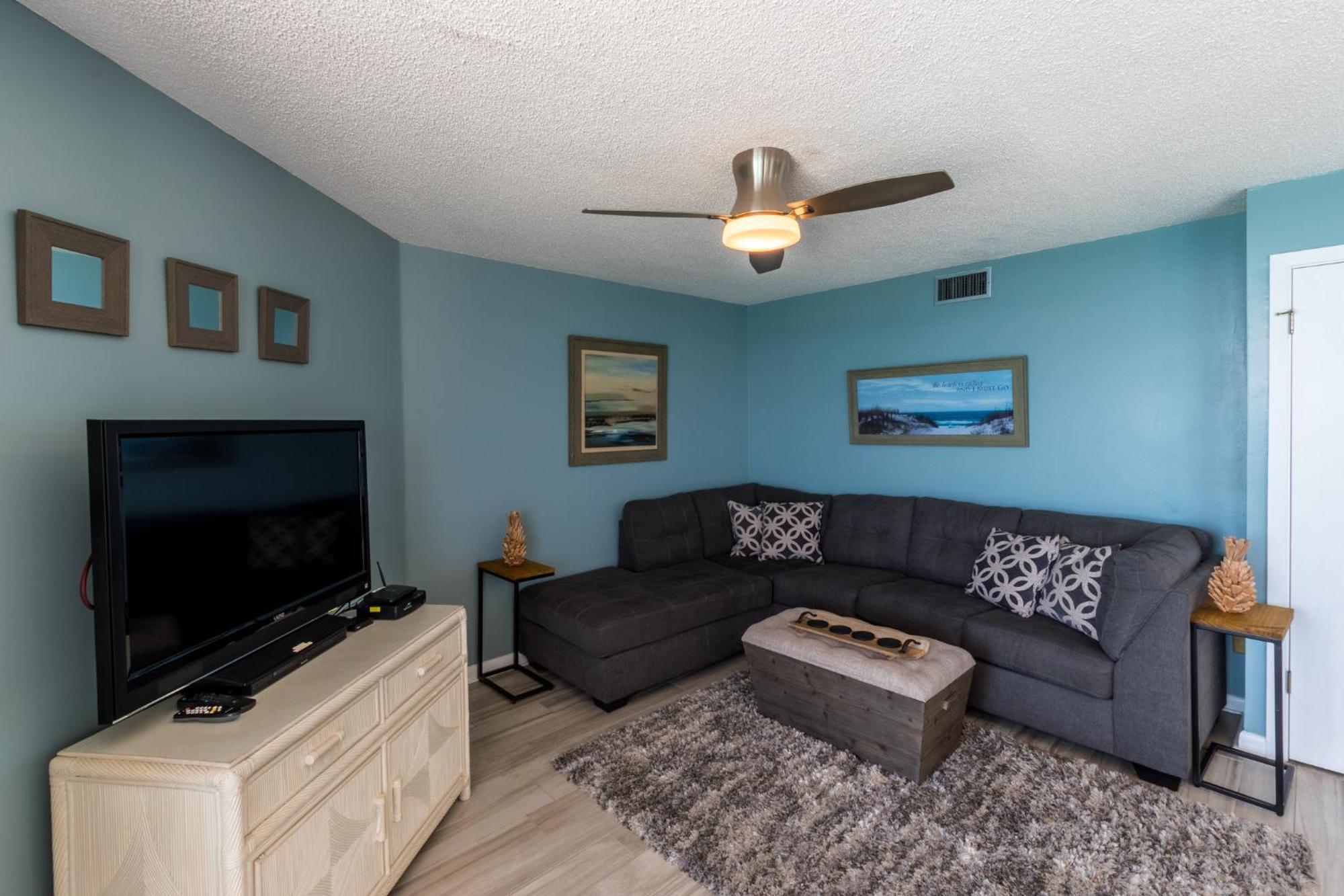 Aquavista Beach Resort By Sand Seeker Vacations Panama City Beach Bilik gambar